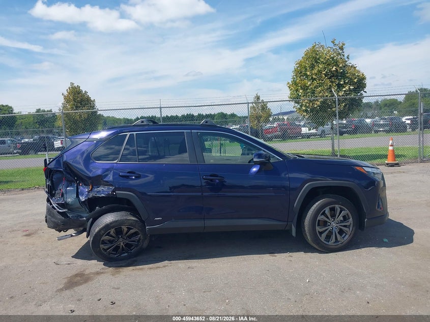 TOYOTA RAV4 HYBRID - zdjęcie 13