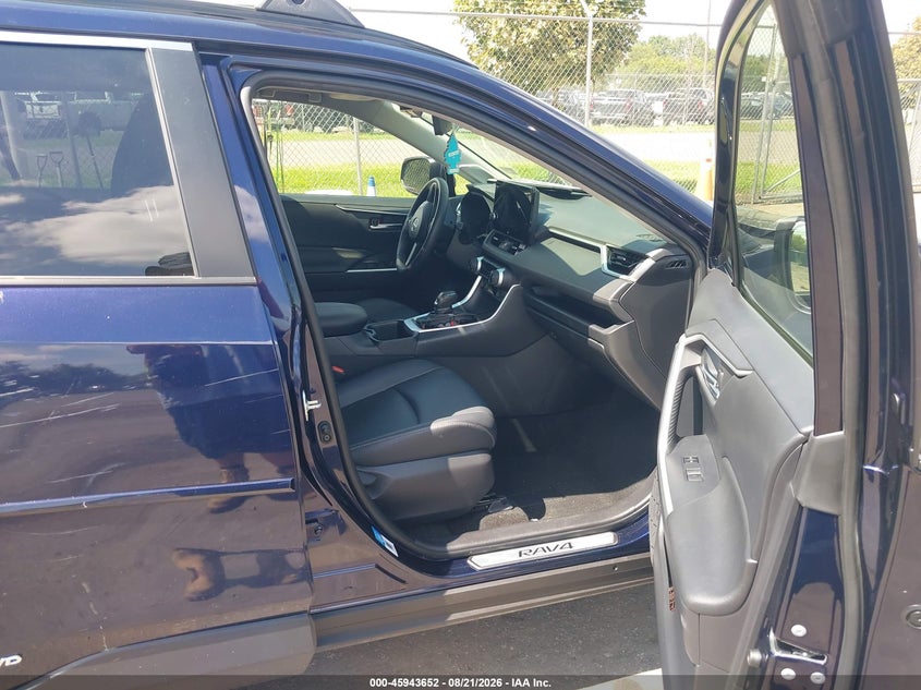 TOYOTA RAV4 HYBRID - zdjęcie 5