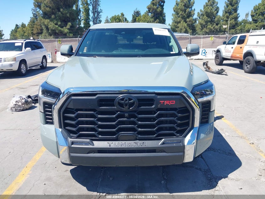 TOYOTA TUNDRA - zdjęcie 12