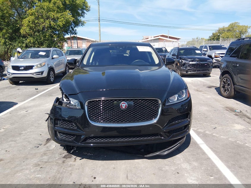 JAGUAR F-PACE - zdjęcie 12