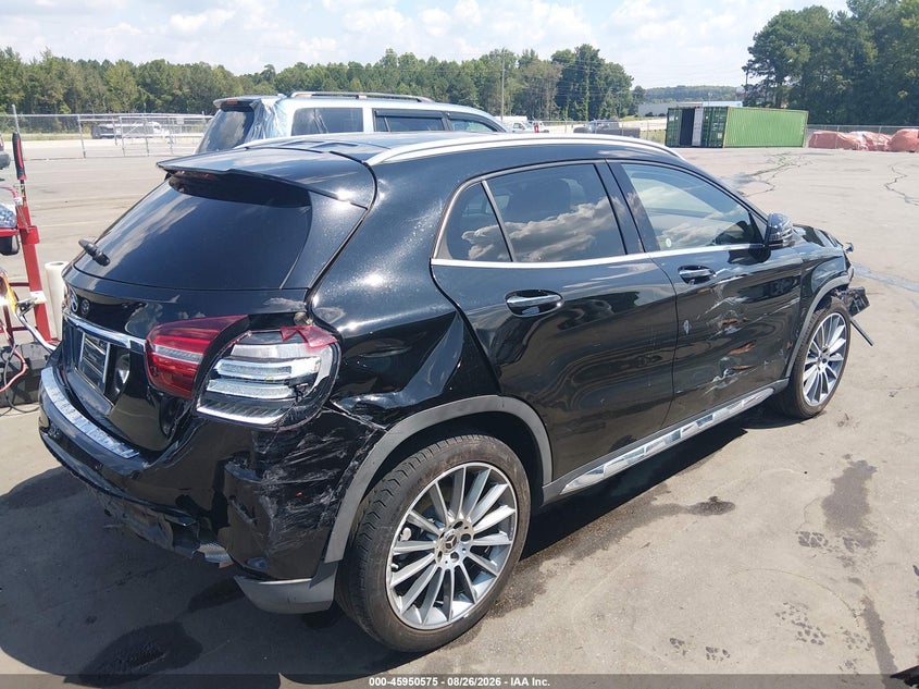 MERCEDES-BENZ GLA 250 - zdjęcie 4