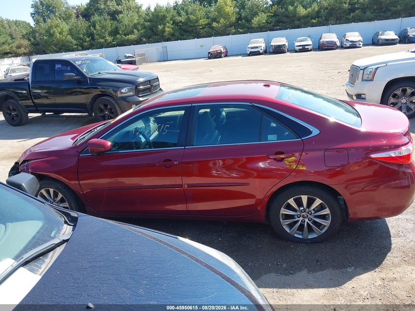TOYOTA CAMRY - zdjęcie 14