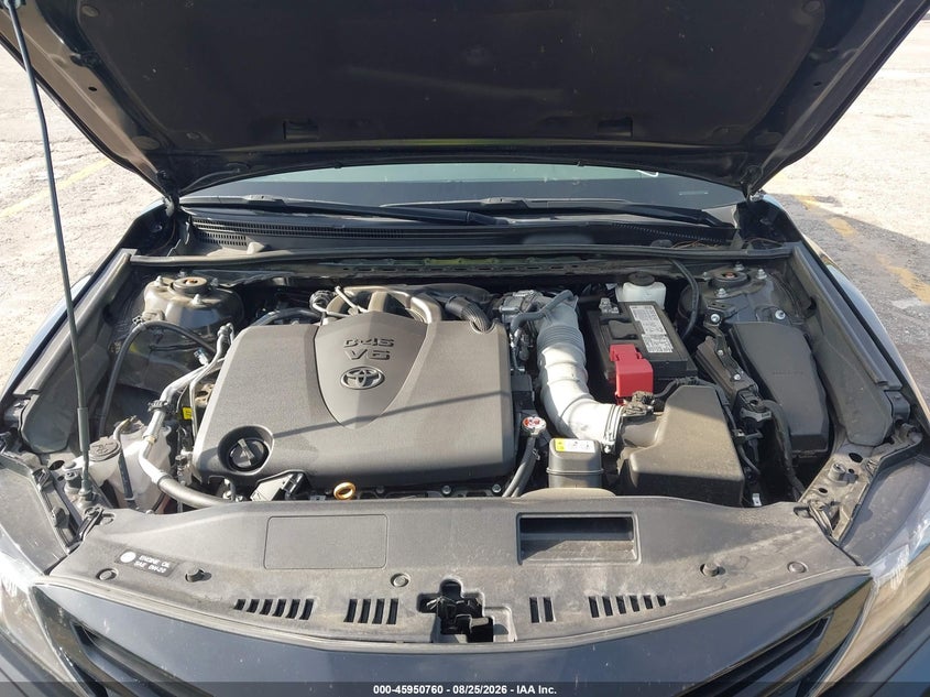 TOYOTA CAMRY - zdjęcie 10