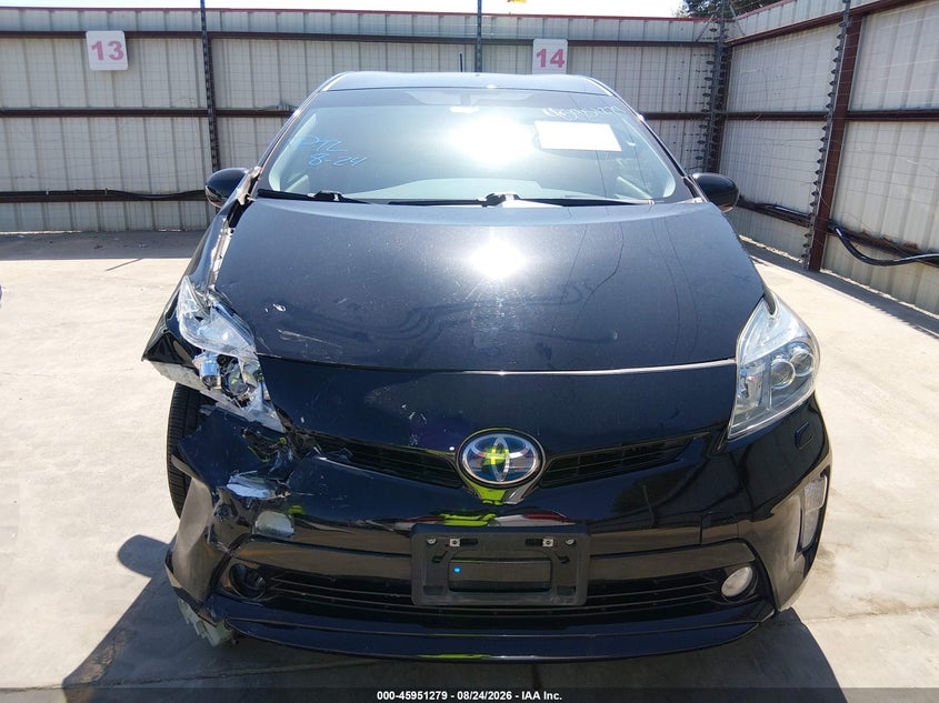 TOYOTA PRIUS - zdjęcie 13