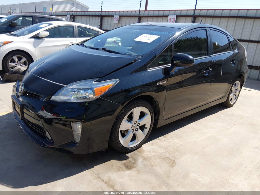 TOYOTA PRIUS - zdjęcie 2