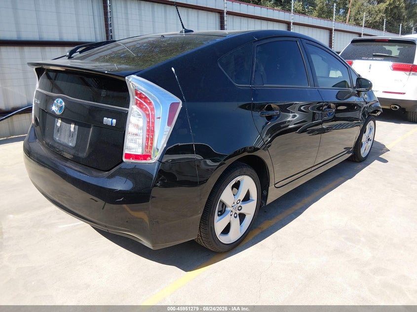 TOYOTA PRIUS - zdjęcie 4