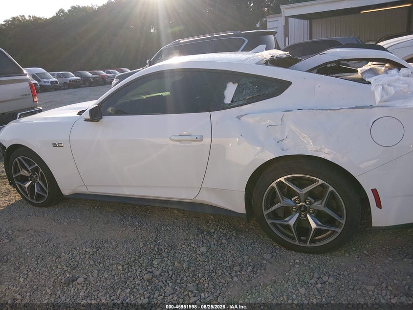 FORD MUSTANG - zdjęcie 15