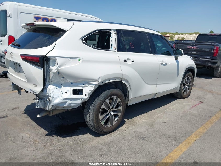 TOYOTA HIGHLANDER - zdjęcie 4