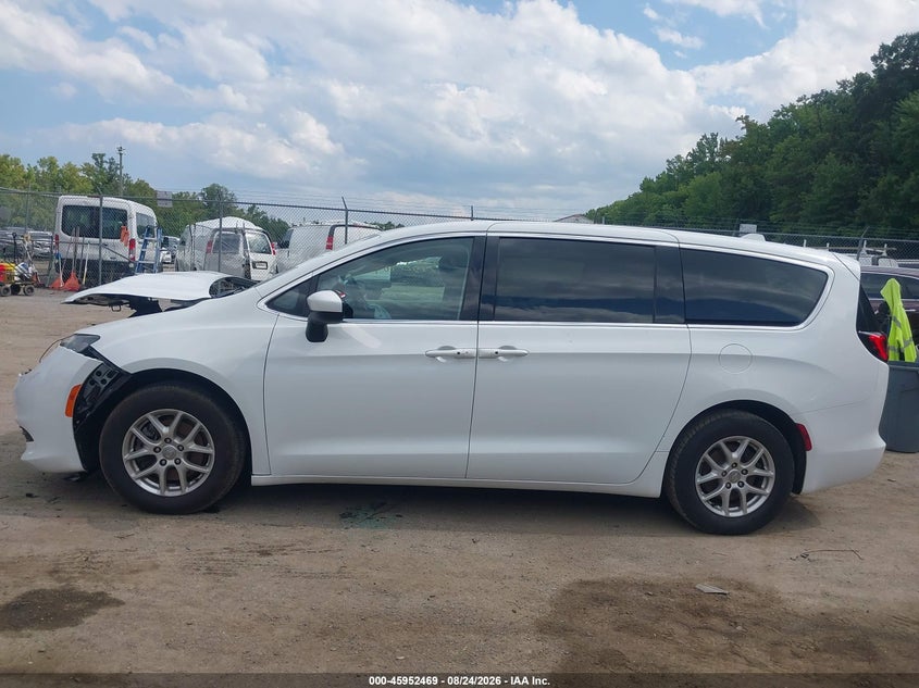 CHRYSLER PACIFICA - zdjęcie 14