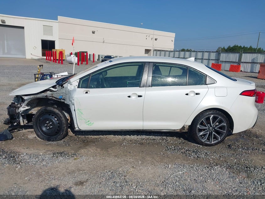 TOYOTA COROLLA - zdjęcie 15