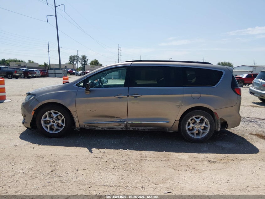 CHRYSLER PACIFICA - zdjęcie 15