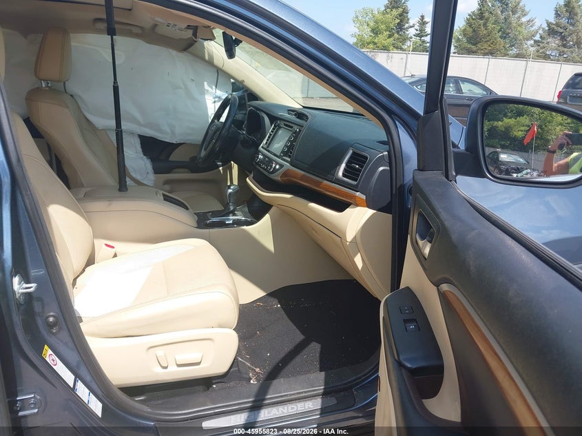 TOYOTA HIGHLANDER - zdjęcie 5