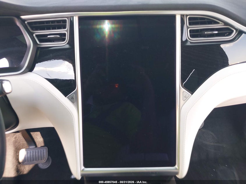 TESLA MODEL X - zdjęcie 15