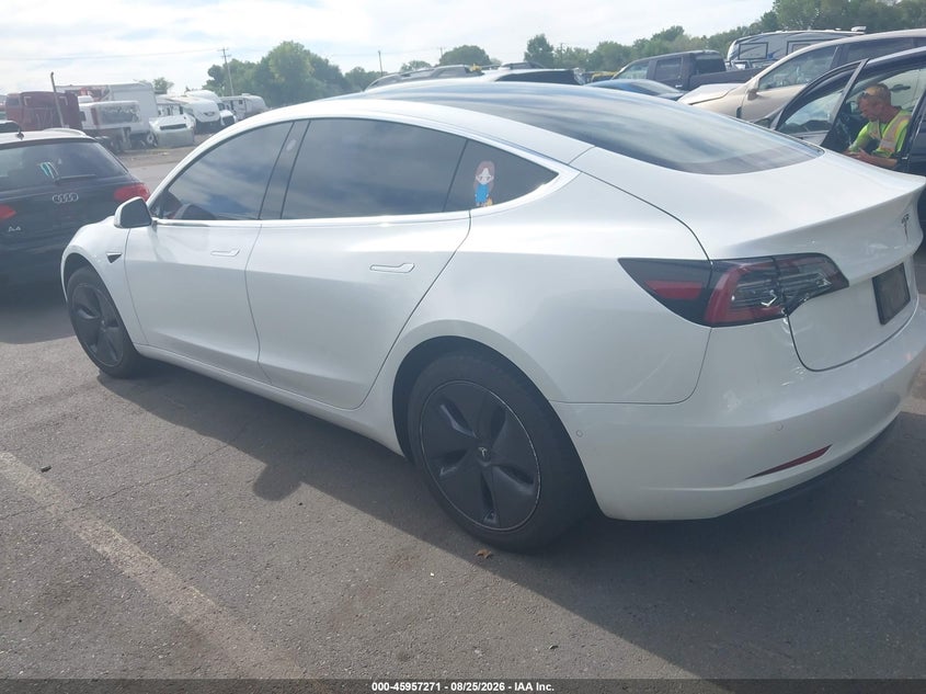 TESLA MODEL 3 - zdjęcie 3