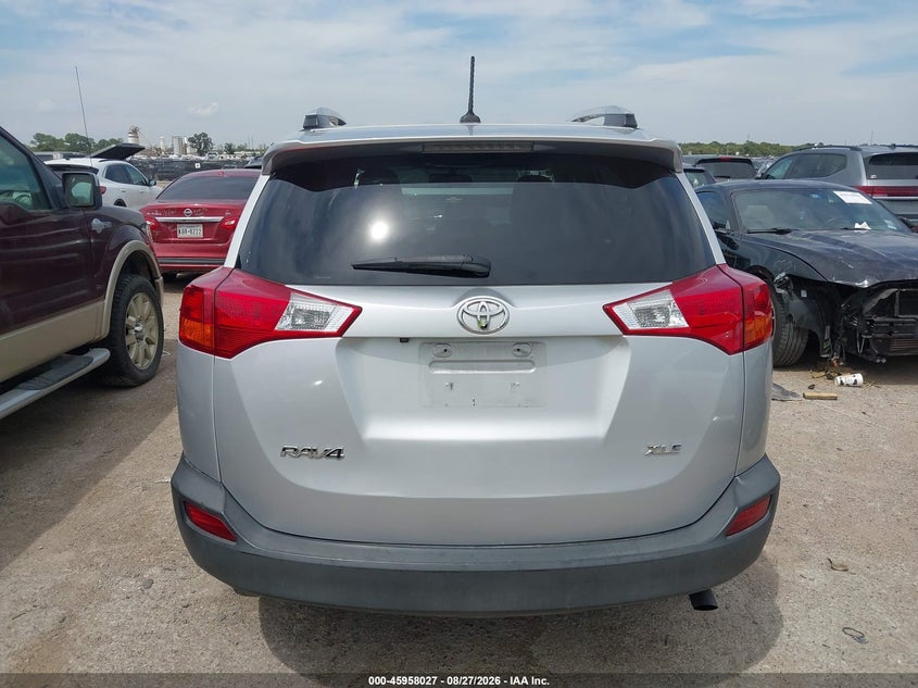 TOYOTA RAV4 - zdjęcie 16