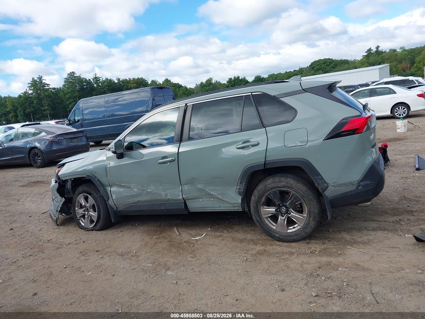 TOYOTA RAV4 - zdjęcie 14