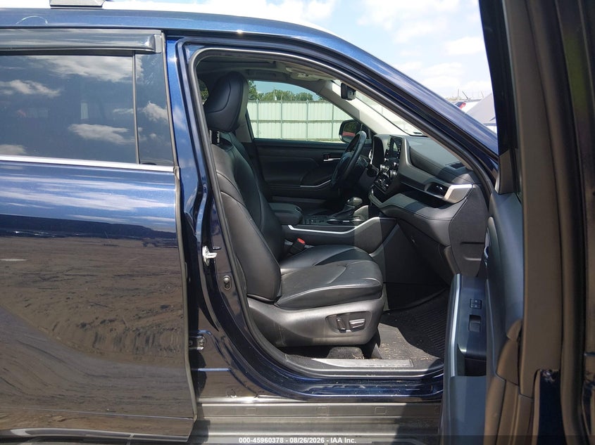 TOYOTA HIGHLANDER - zdjęcie 5