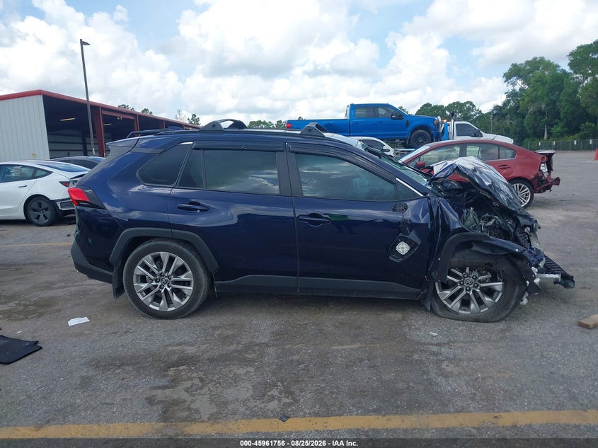 TOYOTA RAV4 - zdjęcie 14