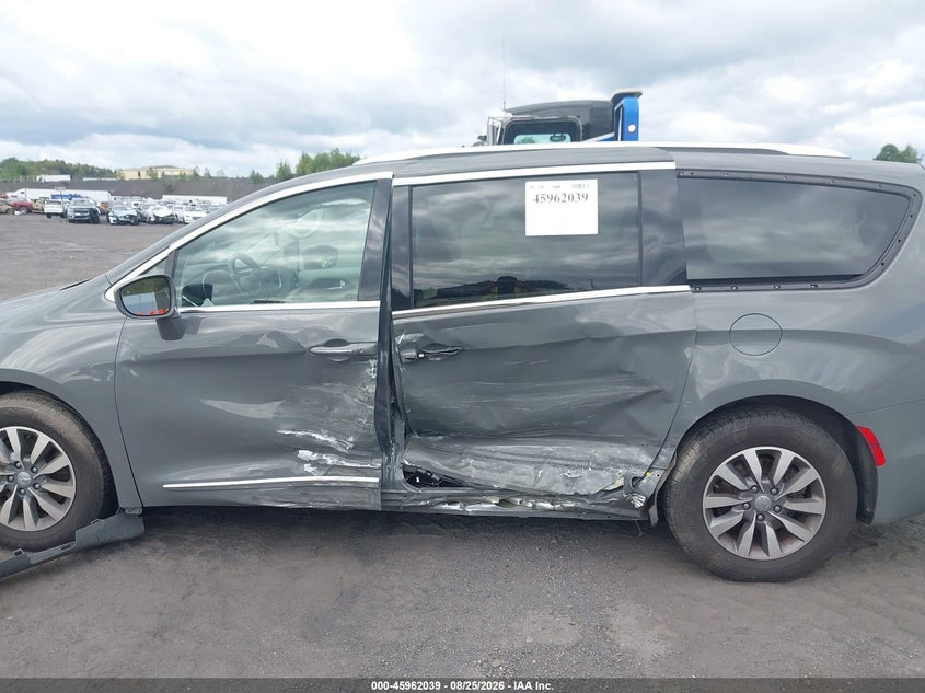 CHRYSLER PACIFICA - zdjęcie 14