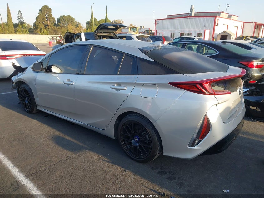 TOYOTA PRIUS PRIME - zdjęcie 3