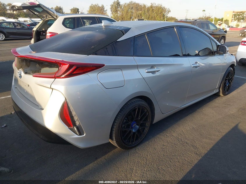 TOYOTA PRIUS PRIME - zdjęcie 4