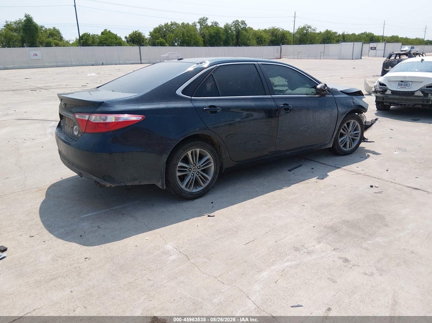 TOYOTA CAMRY - zdjęcie 4