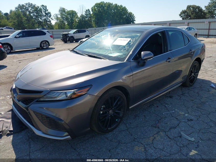 TOYOTA CAMRY - zdjęcie 2