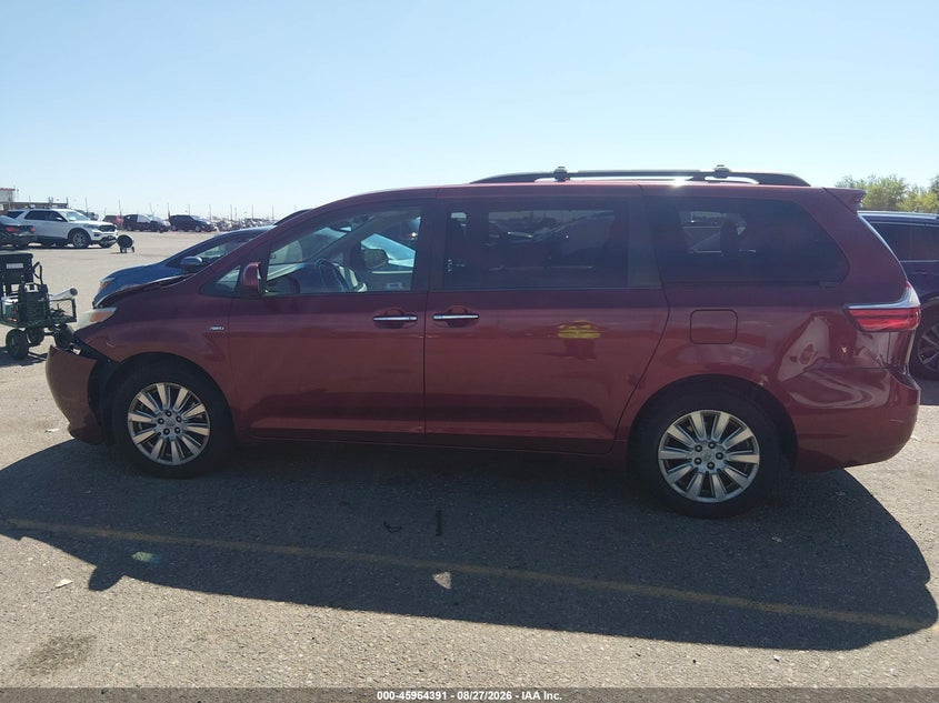 TOYOTA SIENNA - zdjęcie 14