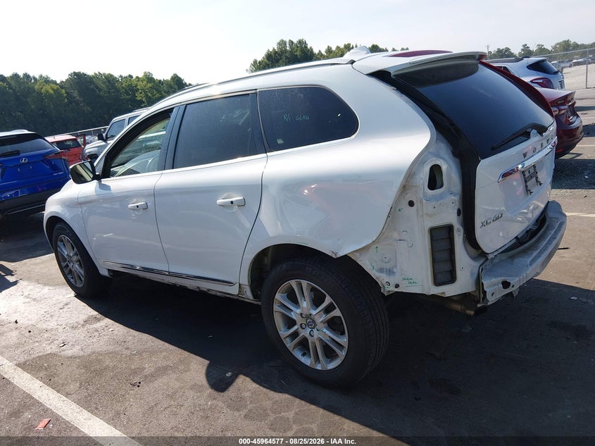 VOLVO XC60 - zdjęcie 15