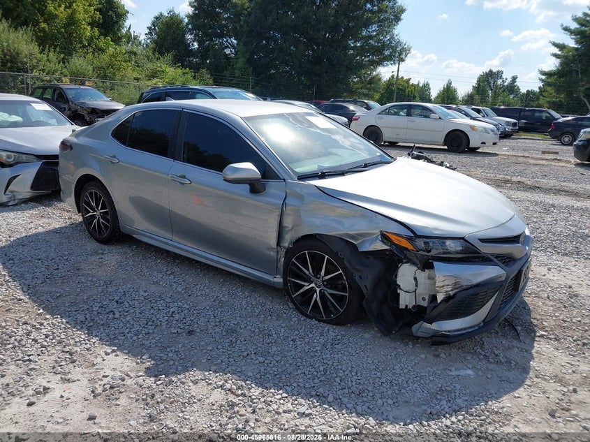 TOYOTA CAMRY - zdjęcie 1