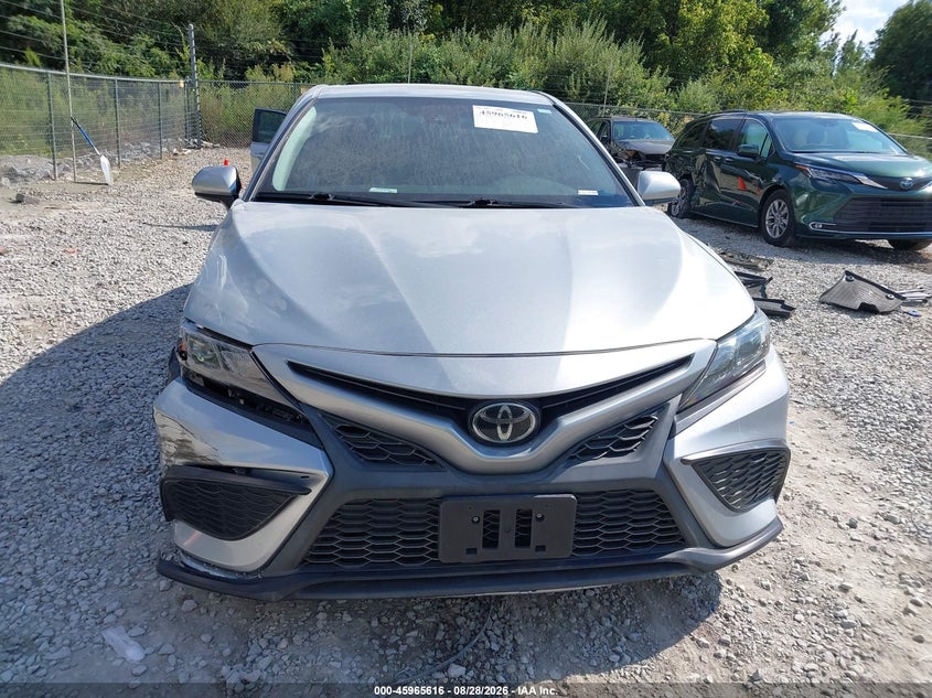 TOYOTA CAMRY - zdjęcie 12