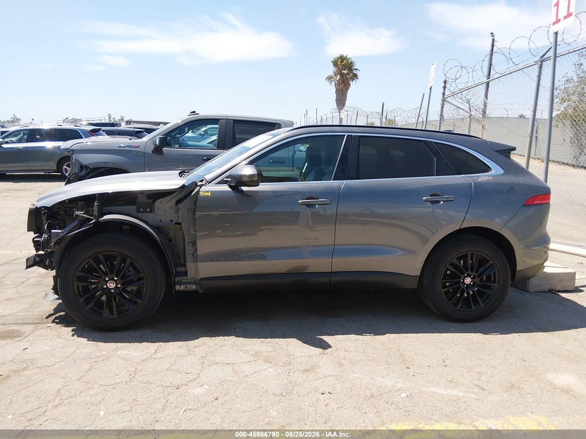 JAGUAR F-PACE - zdjęcie 15