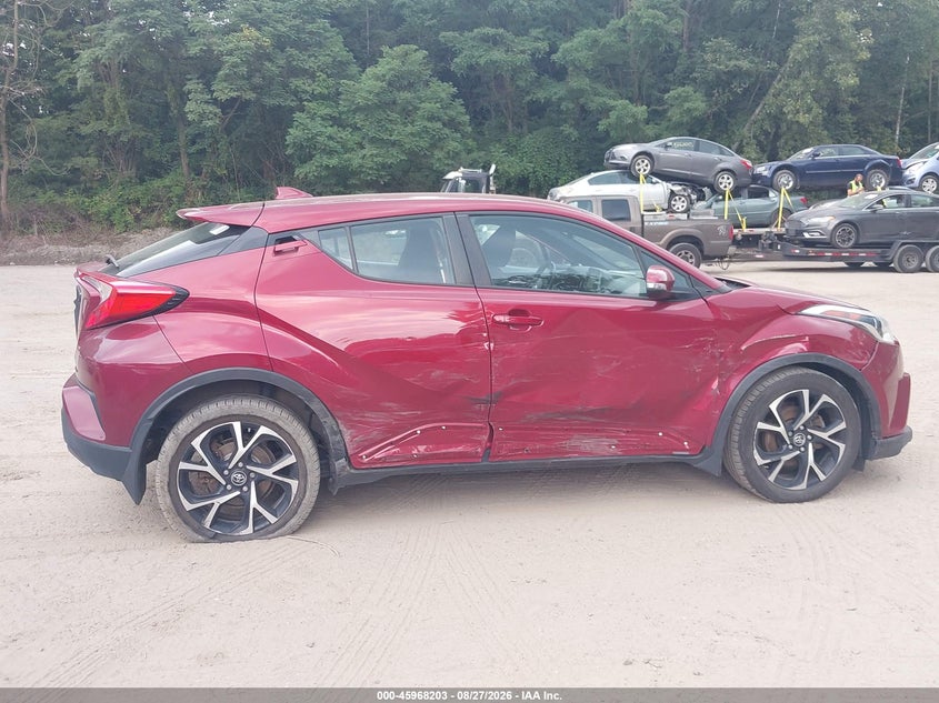 TOYOTA C-HR - zdjęcie 13