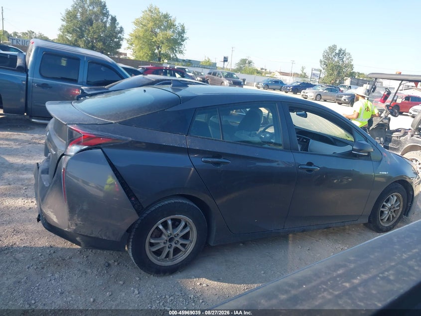 TOYOTA PRIUS - zdjęcie 13