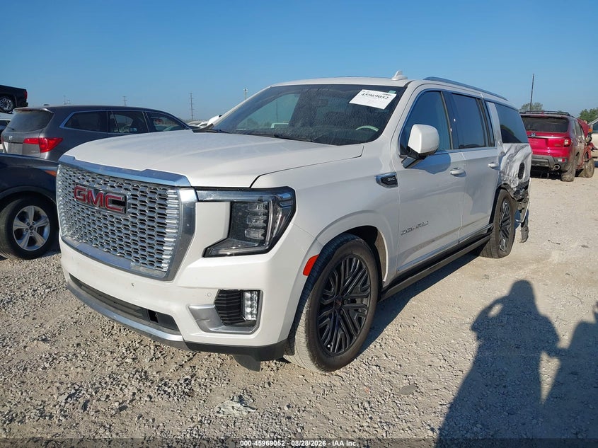 GMC YUKON XL - zdjęcie 2