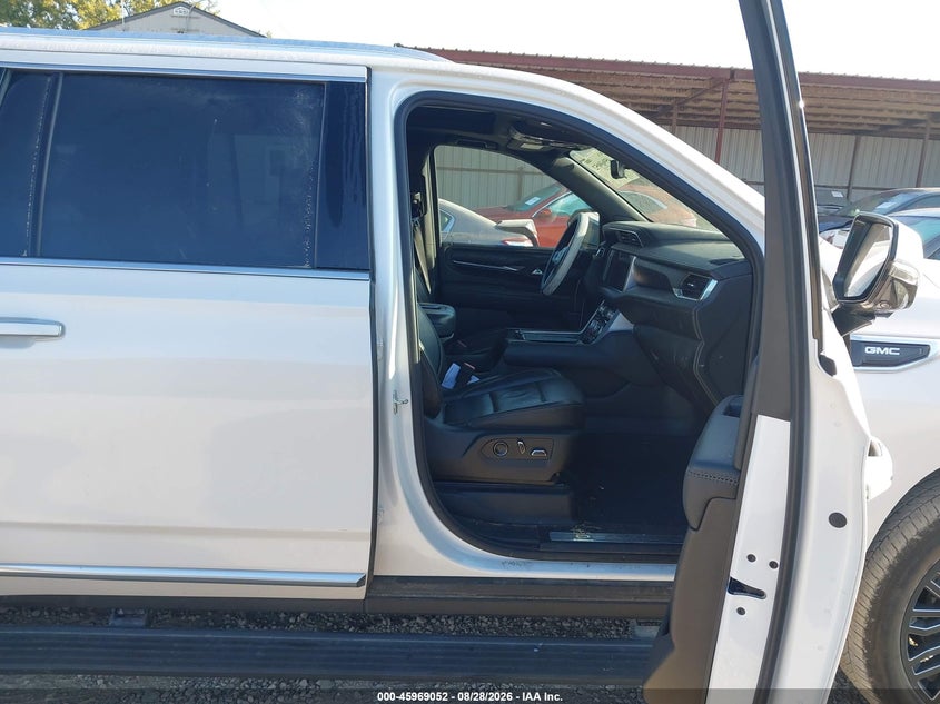 GMC YUKON XL - zdjęcie 5