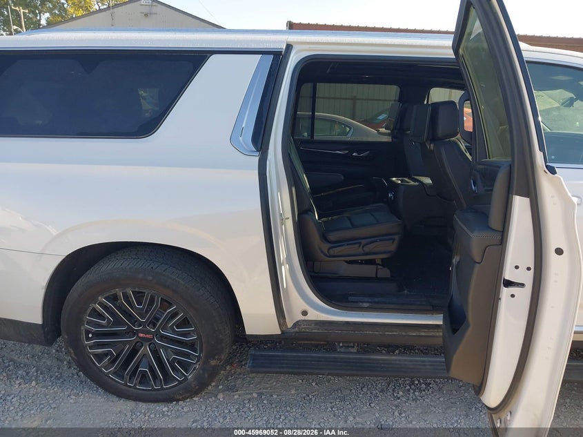 GMC YUKON XL - zdjęcie 8