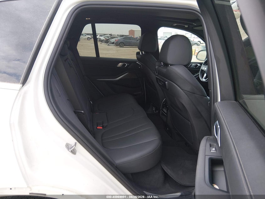 BMW X5 - zdjęcie 8