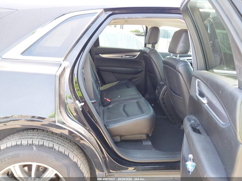 CADILLAC XT5 - zdjęcie 8