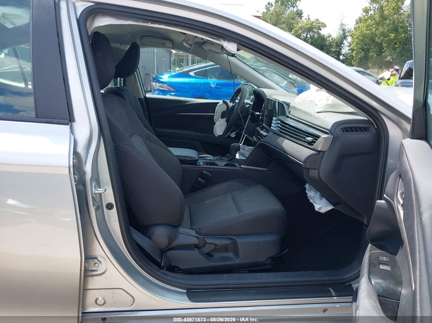 TOYOTA CAMRY - zdjęcie 5