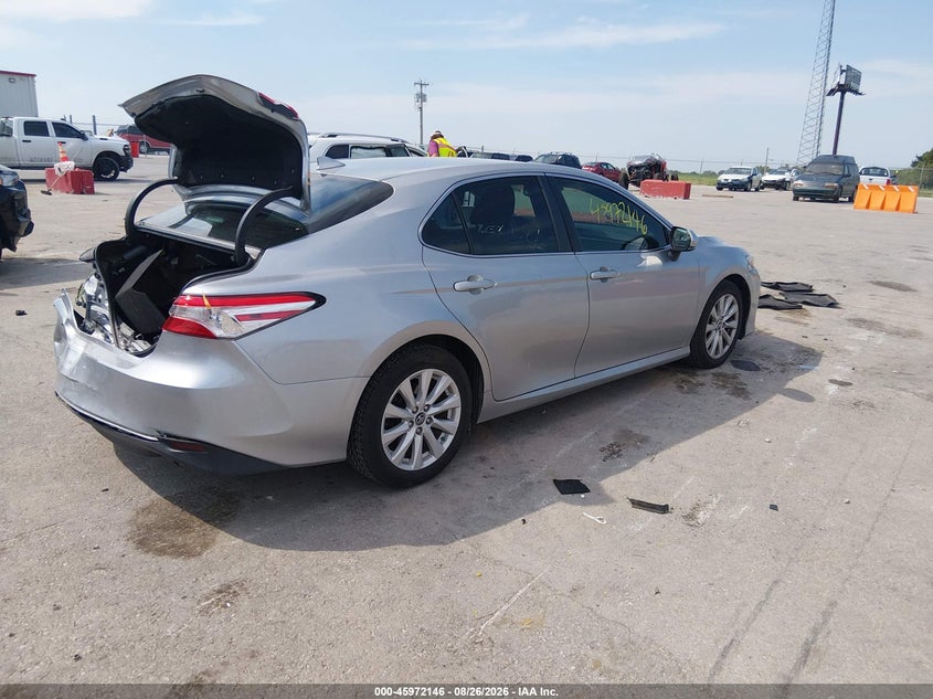 TOYOTA CAMRY - zdjęcie 4