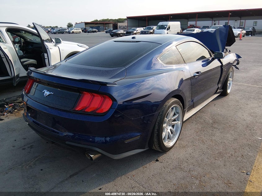 FORD MUSTANG - zdjęcie 4