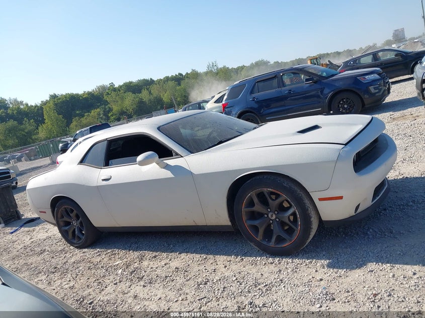 DODGE CHALLENGER - zdjęcie 13