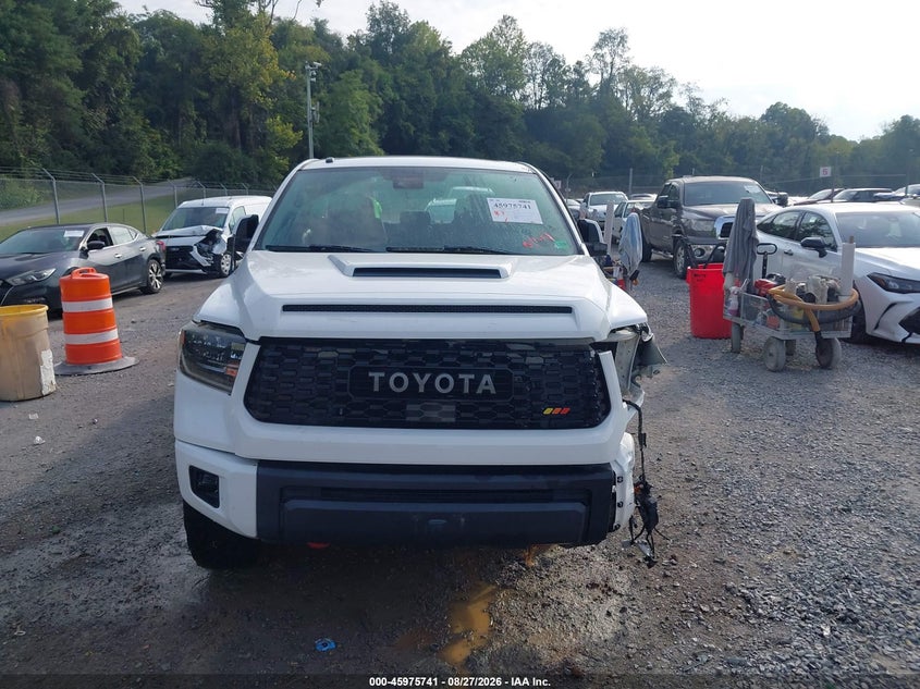 TOYOTA TUNDRA - zdjęcie 13
