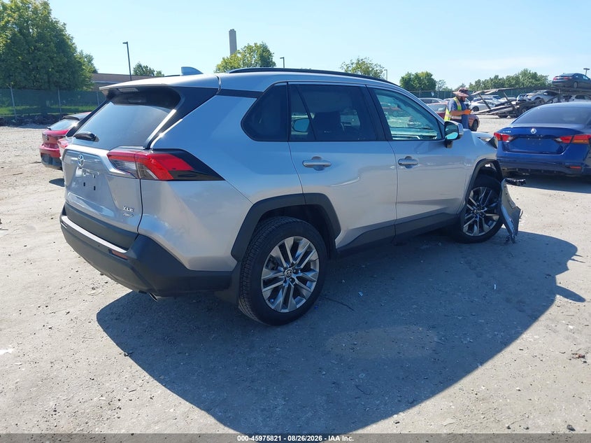 TOYOTA RAV4 - zdjęcie 4