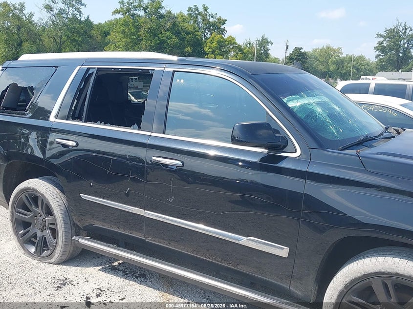 CADILLAC ESCALADE - zdjęcie 6