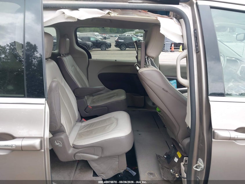 CHRYSLER PACIFICA - zdjęcie 8