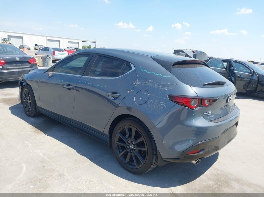 MAZDA MAZDA3 - zdjęcie 3
