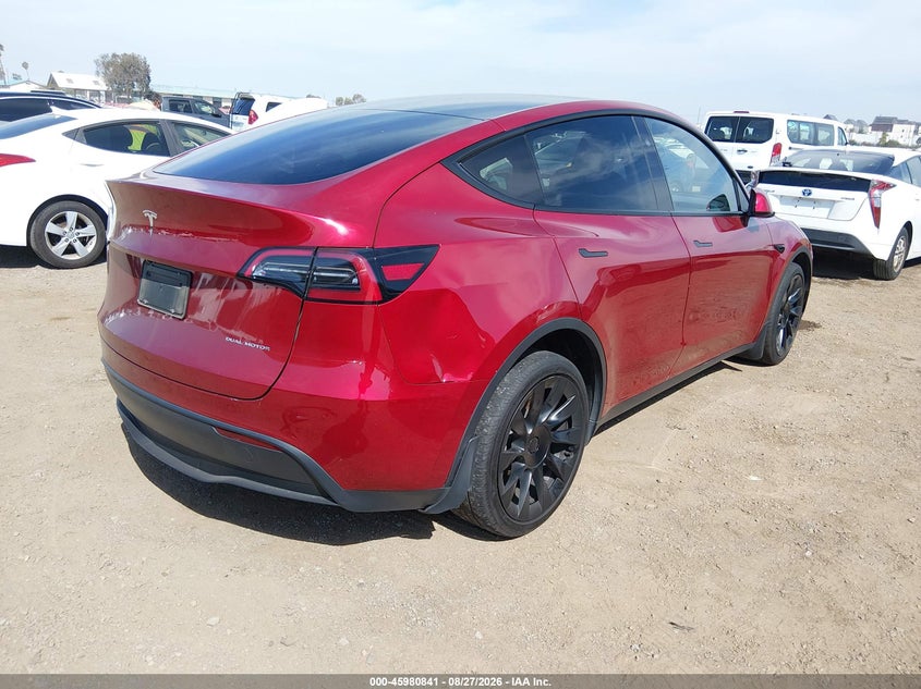 TESLA MODEL Y - zdjęcie 4