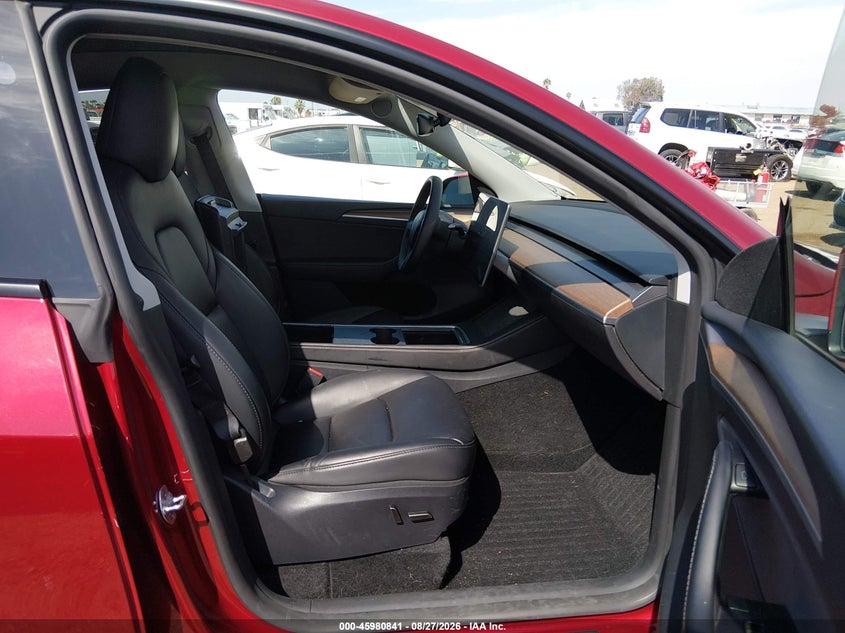 TESLA MODEL Y - zdjęcie 5